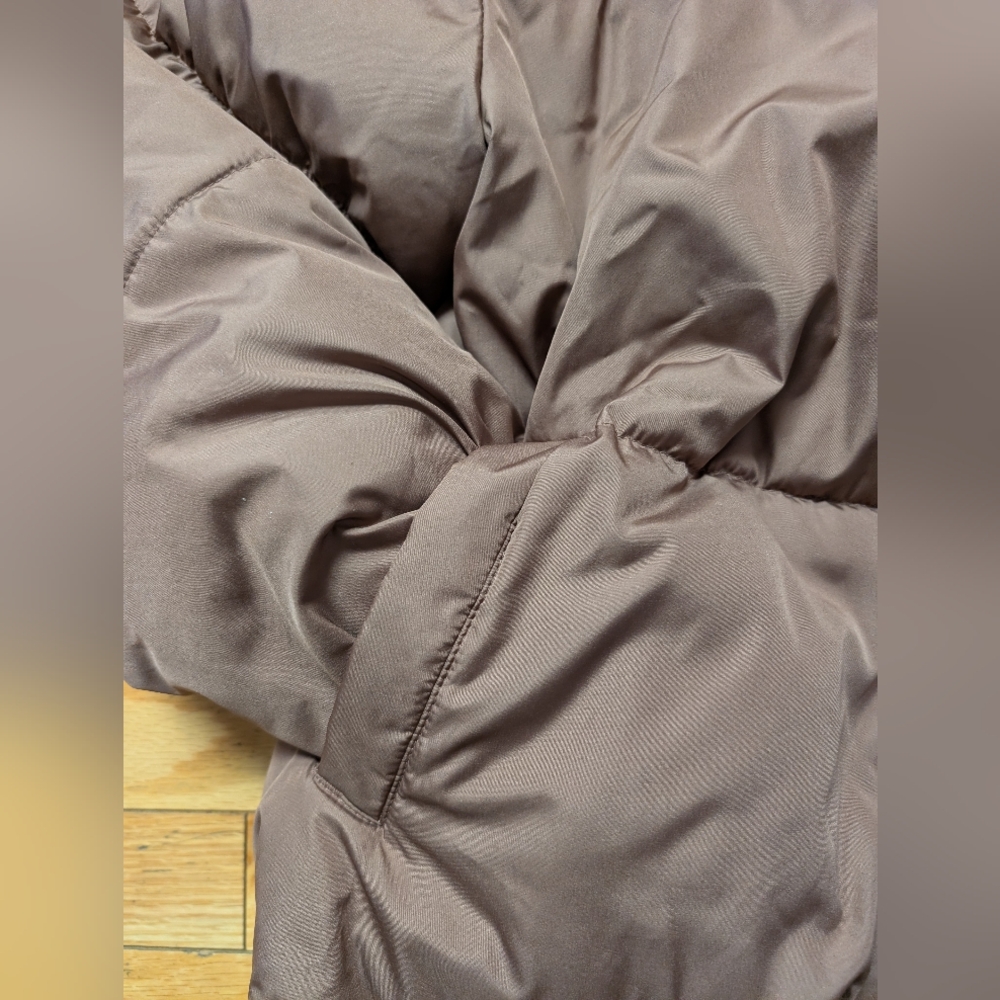 Quilted Puffer Jacket - Picture 4 of 10